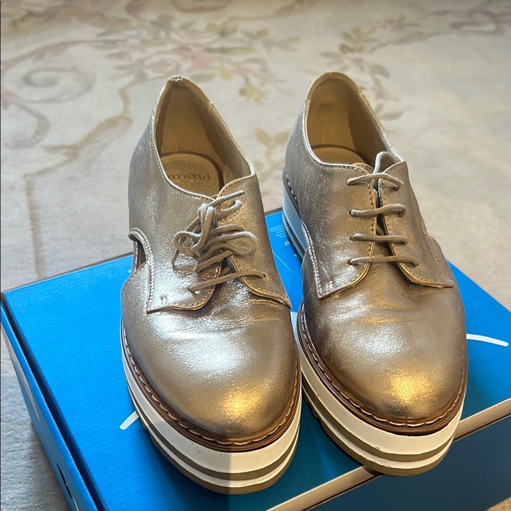 Gold Metallic Flats with Luxe Finish and Brogue Detailing